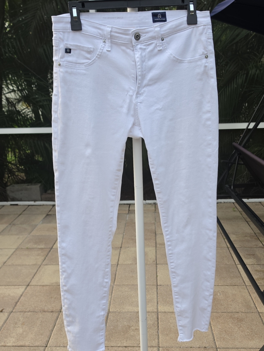 AG Adriano Goldschmied 'The Legging Ankle' White Jeans 29R